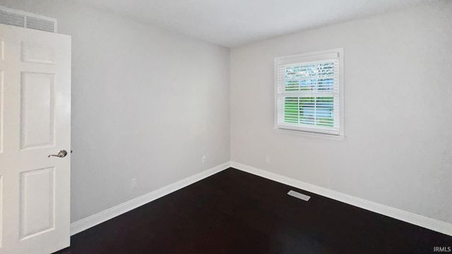 6777 Oak Grove Road, Newburgh, IN 47630