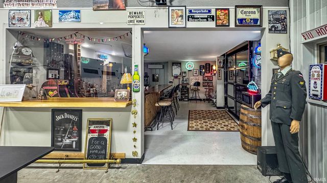 6777 Oak Grove Road, Newburgh, IN 47630