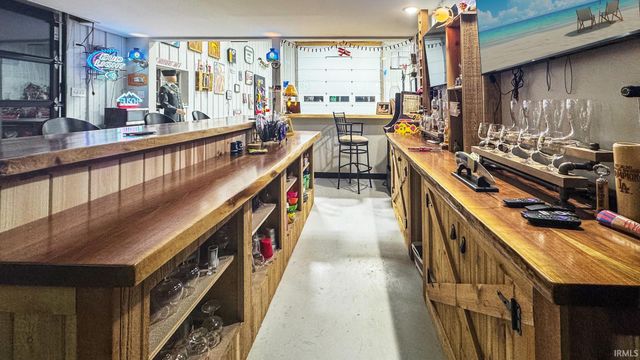 6777 Oak Grove Road, Newburgh, IN 47630