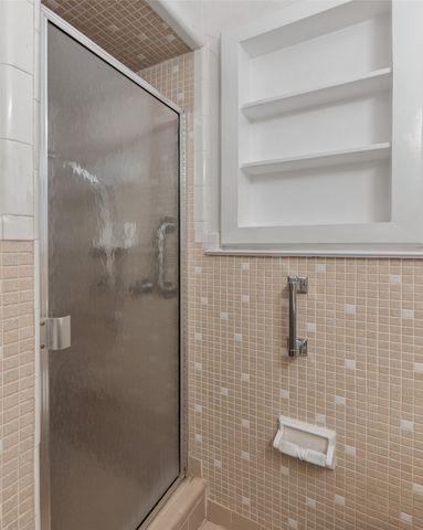 1607 Windlea Drive, Euless, TX 76040
