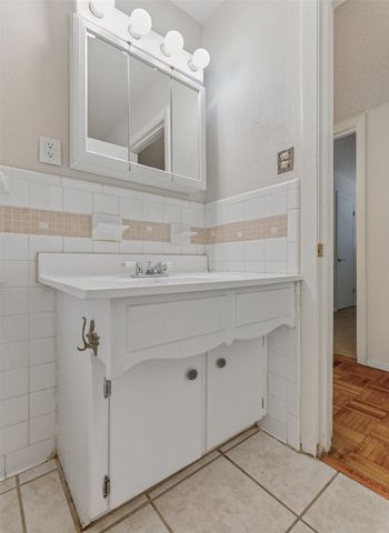1607 Windlea Drive, Euless, TX 76040
