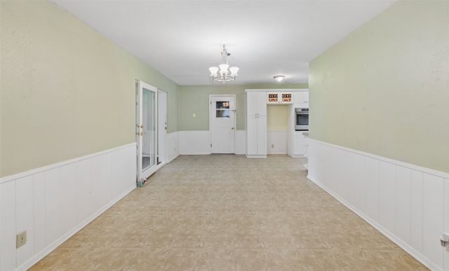 1607 Windlea Drive, Euless, TX 76040