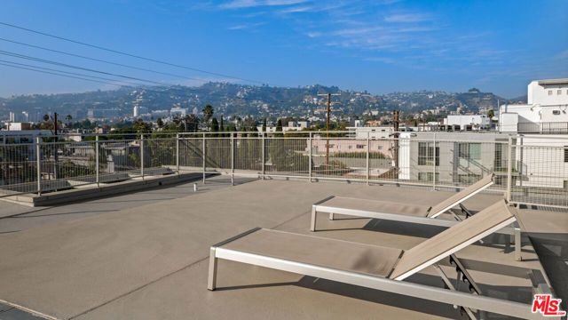 751 N Fairfax Avenue 12, Los Angeles, CA 90046