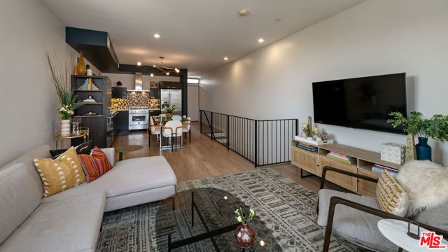 751 N Fairfax Avenue 12, Los Angeles, CA 90046