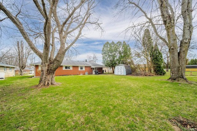 3709 N Lanewood Drive, Muncie, IN 47304