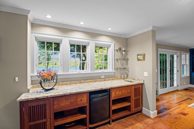288 Middlesex Avenue, Chester, CT 06412