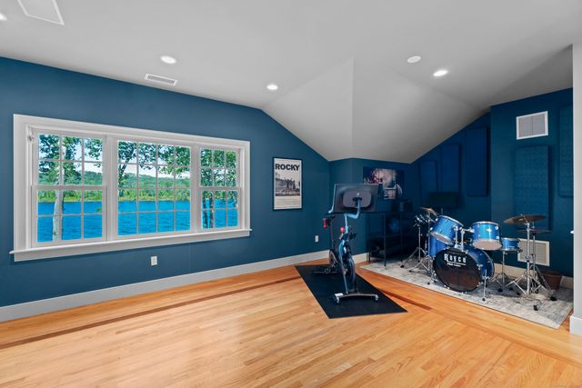 288 Middlesex Avenue, Chester, CT 06412
