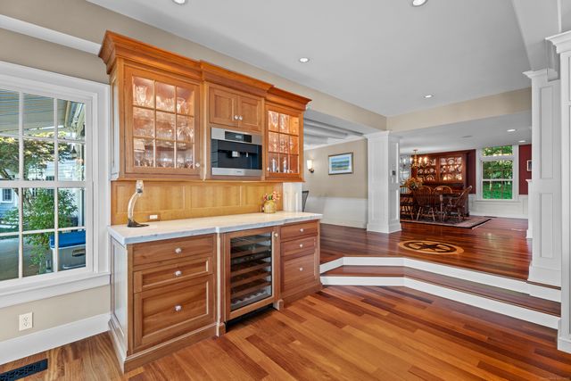 288 Middlesex Avenue, Chester, CT 06412