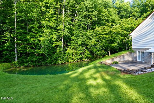 1296 Mountain View Road, Rogersville, TN 37857