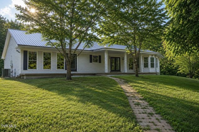 1296 Mountain View Road, Rogersville, TN 37857