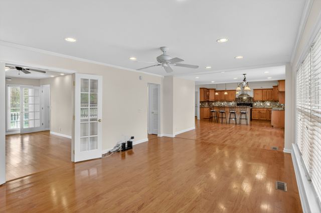 205 Bluegrass Cir, Lebanon, TN 37090