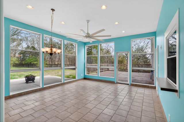 205 Bluegrass Cir, Lebanon, TN 37090