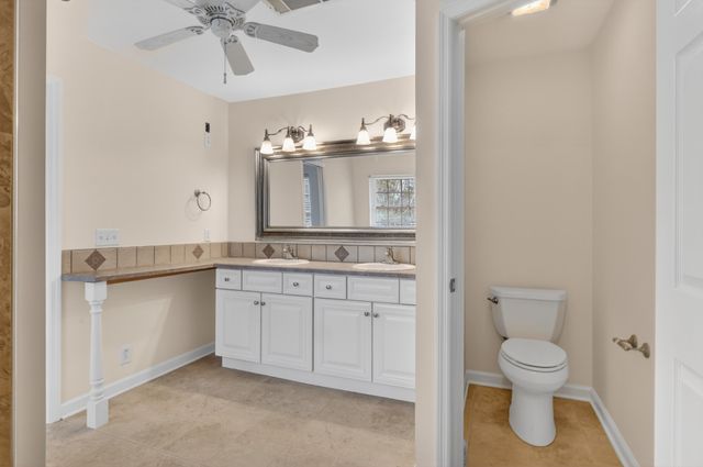 205 Bluegrass Cir, Lebanon, TN 37090