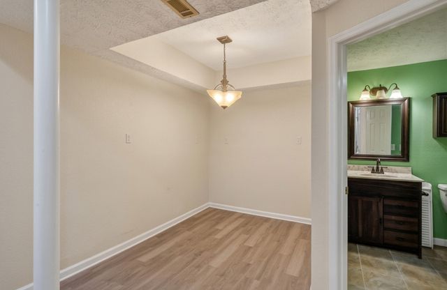 205 Bluegrass Cir, Lebanon, TN 37090