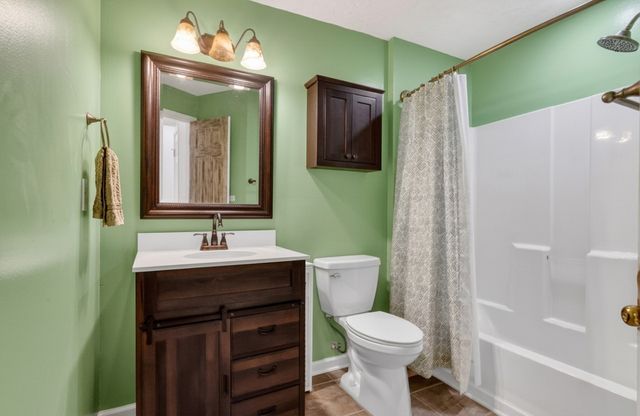 205 Bluegrass Cir, Lebanon, TN 37090