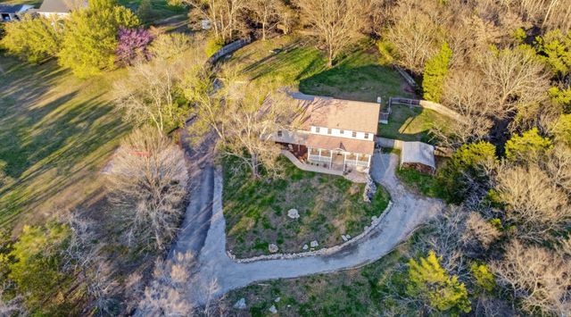 205 Bluegrass Cir, Lebanon, TN 37090