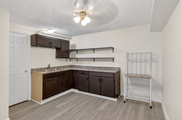 205 Bluegrass Cir, Lebanon, TN 37090