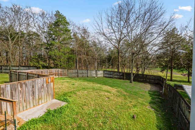 205 Bluegrass Cir, Lebanon, TN 37090