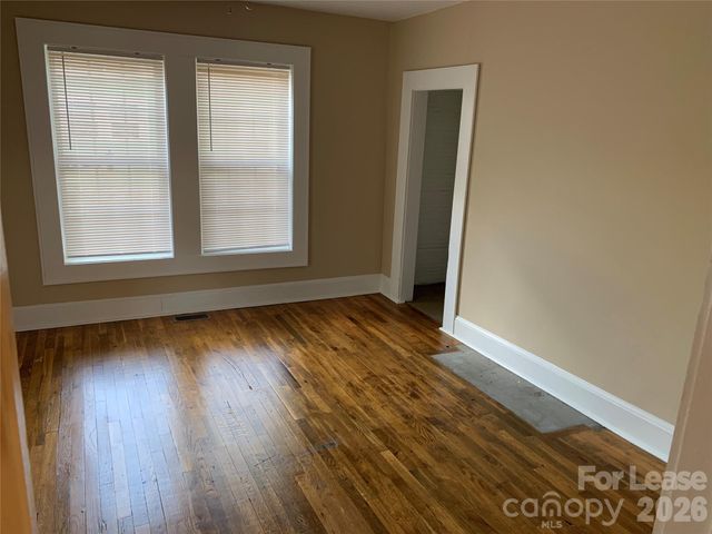 208 Parker Avenue, Mooresville, NC 28115