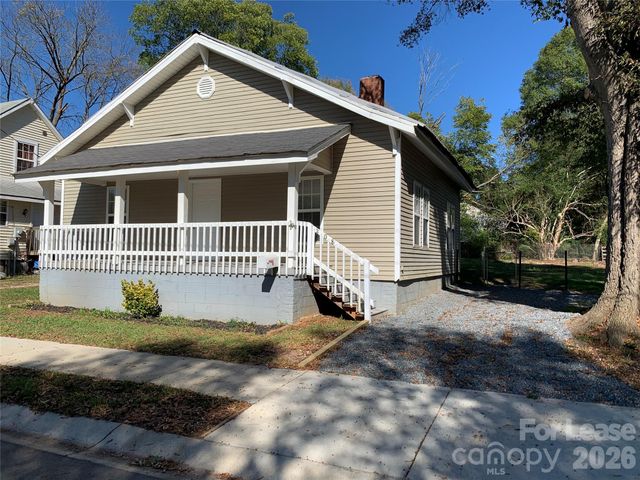 208 Parker Avenue, Mooresville, NC 28115