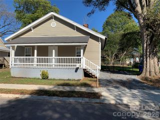 208 Parker Avenue, Mooresville, NC 28115