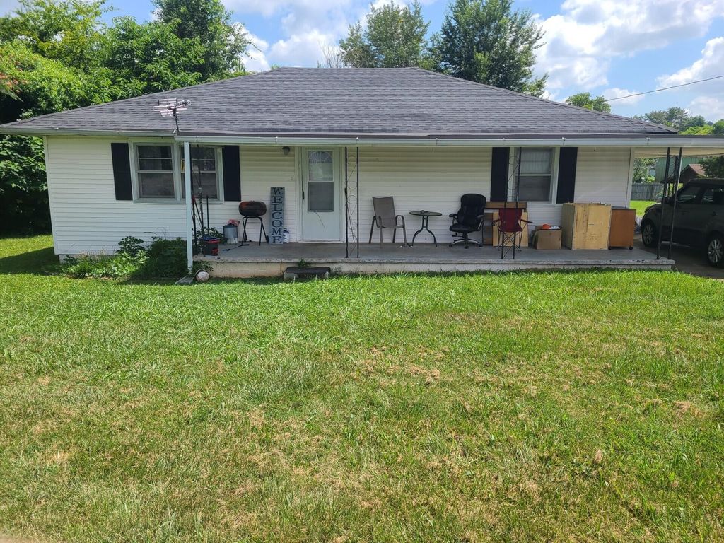 9 Johnson Street, Niota, TN 37826