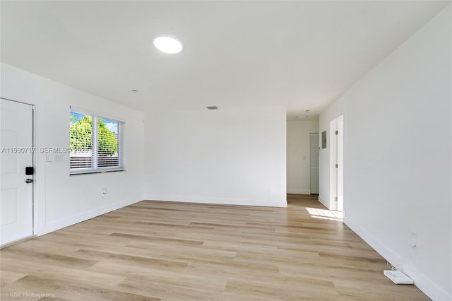 2820 NW 95th St 2, Miami, FL 33147