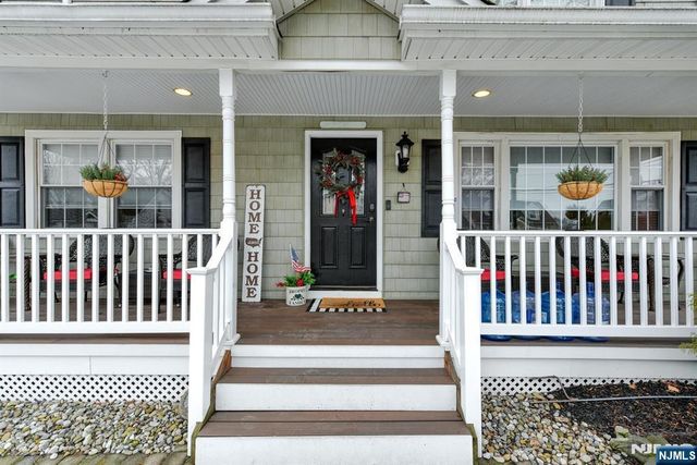 50 Winifred Drive, Totowa, NJ 07512