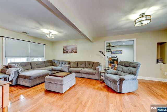 50 Winifred Drive, Totowa, NJ 07512