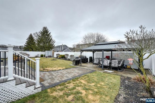 50 Winifred Drive, Totowa, NJ 07512