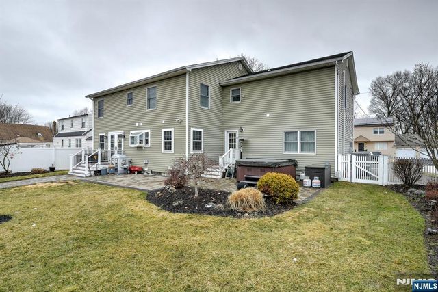 50 Winifred Drive, Totowa, NJ 07512