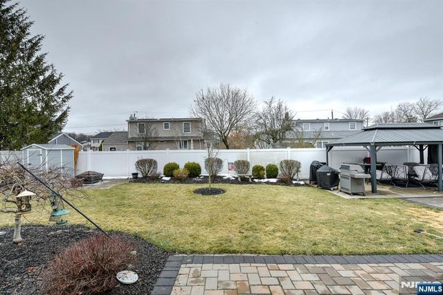 50 Winifred Drive, Totowa, NJ 07512