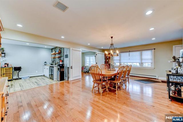 50 Winifred Drive, Totowa, NJ 07512