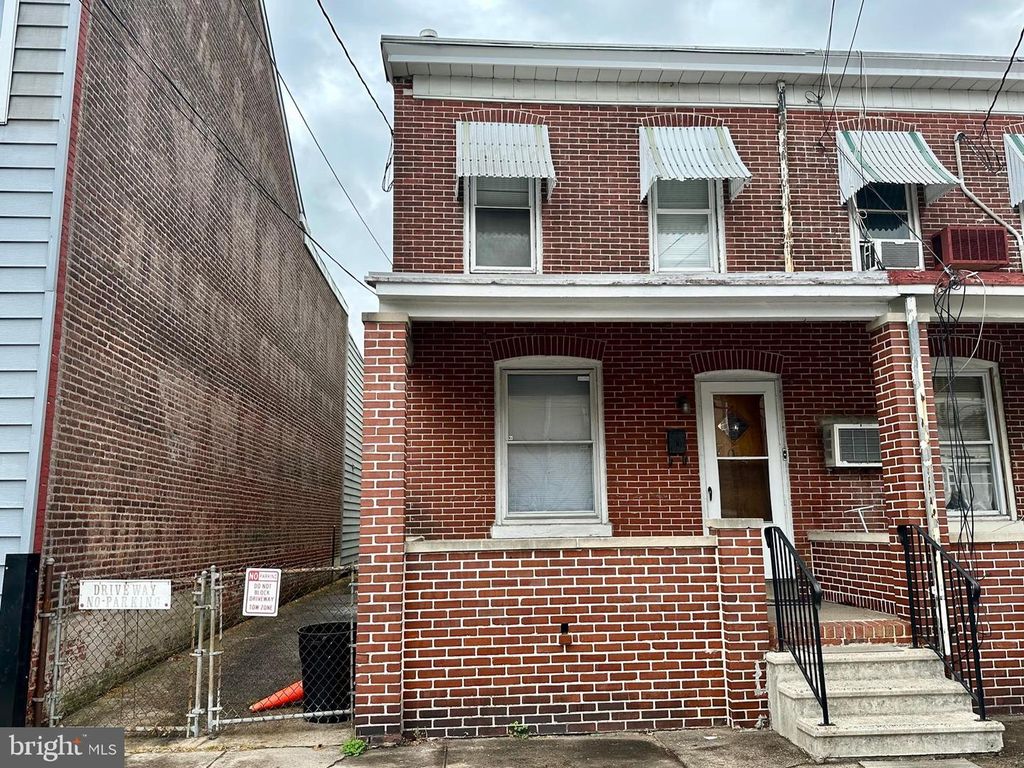 705 ANDERSON ST, Trenton, NJ 08611