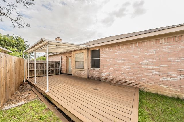 4408 Park Creek Court, Fort Worth, TX 76137