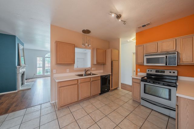 4408 Park Creek Court, Fort Worth, TX 76137