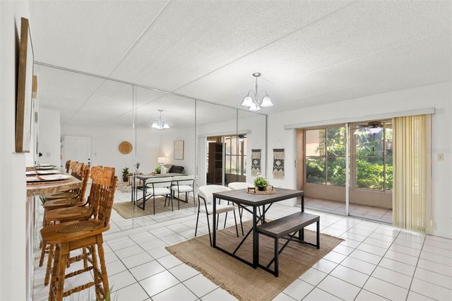 4702 CHRISTA COURT 345, Tampa, FL 33614