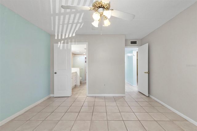4702 CHRISTA COURT 345, Tampa, FL 33614