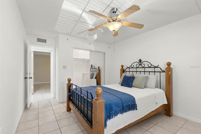 4702 CHRISTA COURT 345, Tampa, FL 33614