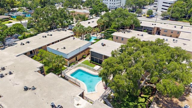 4702 CHRISTA COURT 345, Tampa, FL 33614