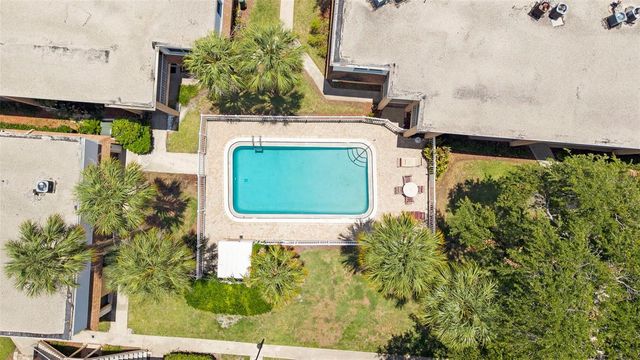 4702 CHRISTA COURT 345, Tampa, FL 33614