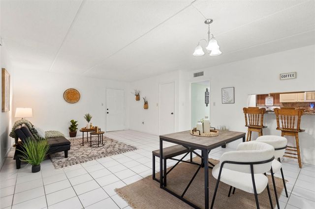 4702 CHRISTA COURT 345, Tampa, FL 33614