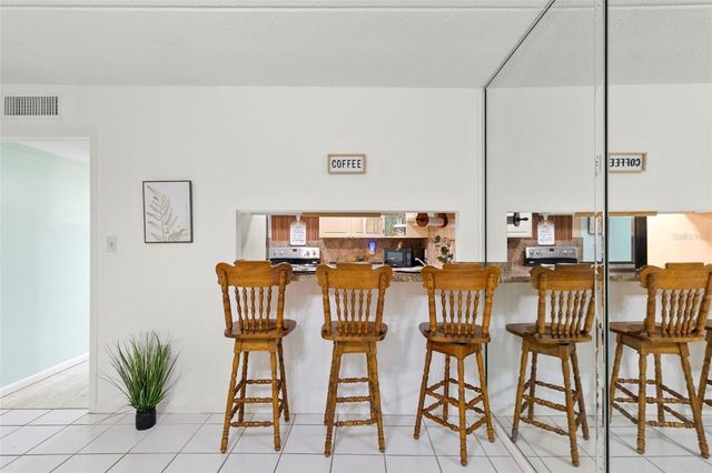 4702 CHRISTA COURT 345, Tampa, FL 33614