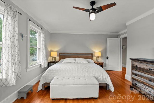 60 Austin Avenue, Asheville, NC 28801
