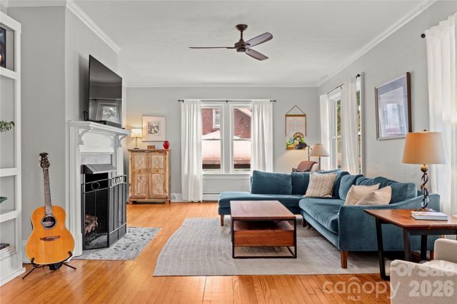 60 Austin Avenue, Asheville, NC 28801