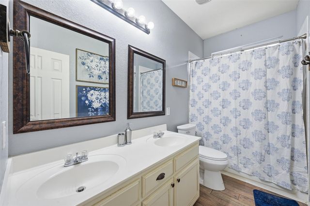 8609 Corral Circle, Fort Worth, TX 76244