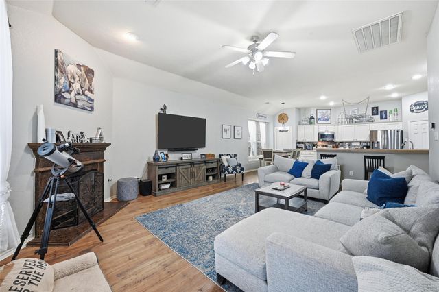 8609 Corral Circle, Fort Worth, TX 76244