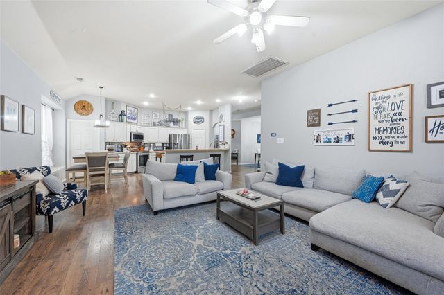 8609 Corral Circle, Fort Worth, TX 76244