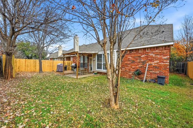 8609 Corral Circle, Fort Worth, TX 76244