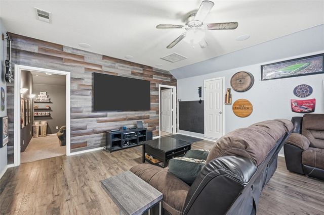 8609 Corral Circle, Fort Worth, TX 76244